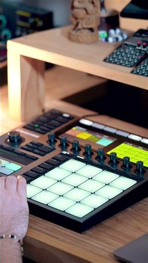 Chill Synthwave Sample Flip on Maschine | Hip Hop Beat Making