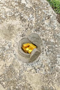 Treasure hunting found Circle marking on stone… a clue to something hidden? #DecodingSigns #JmDCompass #compasshunterph #fbreels #reels #virals #everyone #Amazing | Jm D Compass