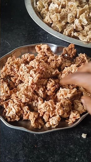 Killu Vadam / Killu Vadam | Onion Vadam | Onion Killu Vatthal | Vengaya Killu Vadam #shrots