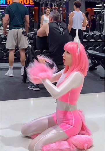 Unicornio en el GYM: Fuerza y Diversión