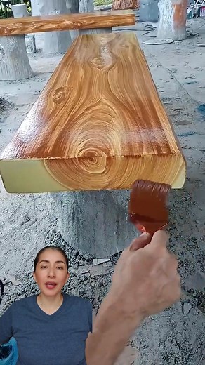 🎨 ¡El truco más fácil para crear diseños perfectos con pintura! 😍🖌️ Transforma cualquier tabla en una obra de arte con este método simple y adictivo ✨🔥 #shorts #diy #manualidades #decoracion #pintura #arte #ideascreativas #inspiracion #viral #hechoamano | Creación con sentido-Digital