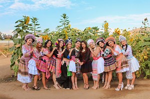 Congratulations 🎉 to our First Selected Saturday’s Dance Team for the Hmong New Year Cal Expo Event. Let’s all Congratulate 📣 the Talented Ladies of Ntxhais Kaj Siab Let’s get to know more about the Ladies and how you can Support them 👇🏻 Nyob Zoo! Hello, we are Ntxhais Kaj Siab, a Hmong dance team under Hmong Culture Arts & Preservation (HCAP). Our team’s mission is to not only preserve the Hmong culture through dancing, but to spread awareness about the importance of cultural identity, sist