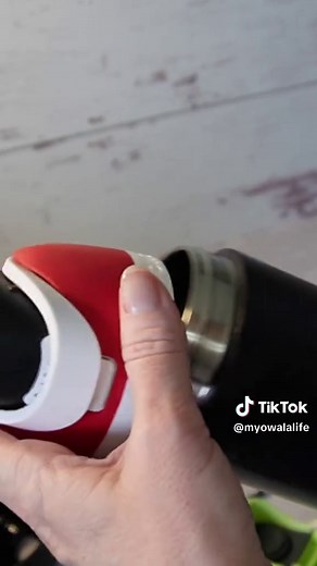 Try this to fix a misaligned 24 oz Owala FreeSip bottle! #owalalife #owalawaterbottle #watertok #owala #owalafreesip