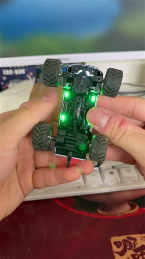 Remote control car that you can play at work#rccar