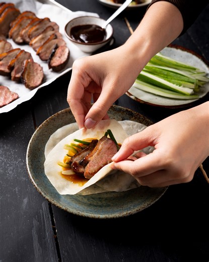 Want to make Peking Duck at home but don’t have days to do it the traditional way? This easy recipe is for you...👏 | Marion Grasby