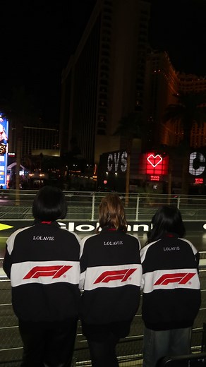 345K views · 21K reactions | quick hairstyle to spend the last day in Vegas with @lolavie and @bellagio ️ taking advantage of this beautiful lighting in my room since it’s so perfect to film!! Products used: Lolavie Sculpting Paste Styling Wand Lolavie Lightweight Hair Oil #hairstyle #f1 #lasvegas #LolaVieF1 #LolaVieXBellagio #BellagioPartner | Bilintina MakeUp | Facebook