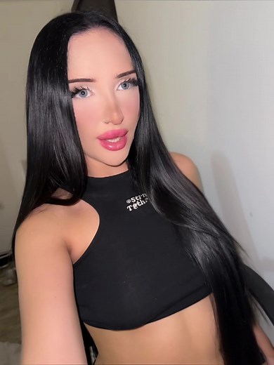 𝓒𝓻𝓲𝓼𝓽𝓪𝓵💎 (@installcristal)’s videos with ⁠grwm - Shirin David