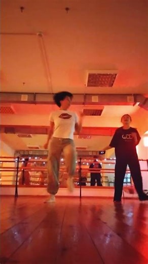 PCD-Buttons/choreographer Aigerim #girlsdance #rnbdance #buttons