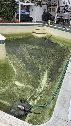 Amezing swiming pool clining process #swimming #swimmingpool #swimingpool #swimmingpooltime #swimmingpoolcleaning #viralvideoreelsfb #viralreels #fbreels #facebookreels #trending #sadstory #reels #viral | Smart Work