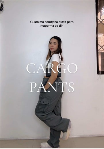 Stylish Crop Top and Cargo Pants Outfit Ideas