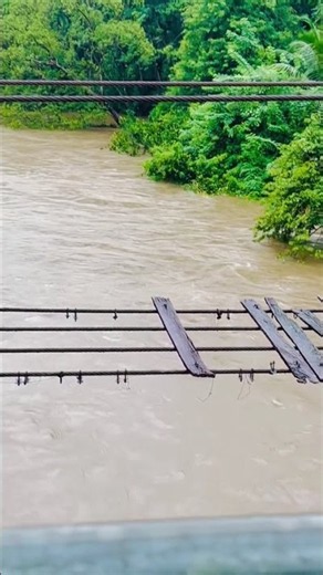 ගිං ගඟේ ජලය වේගයෙන් ඉහළට! 🌊 | Extreme Rainfall in Sri Lanka