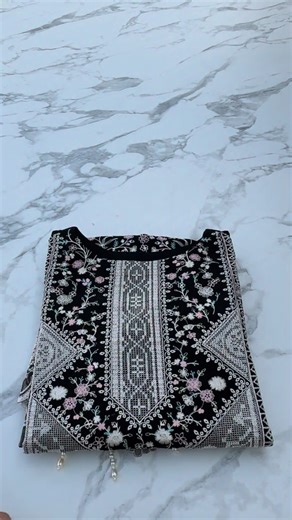 Shrenz Pret on Instagram: "SHP0759 SHRENZ PRESENTING LAWN COLLECTION NOW READY TO DELIVER SETS AVAILABLE"