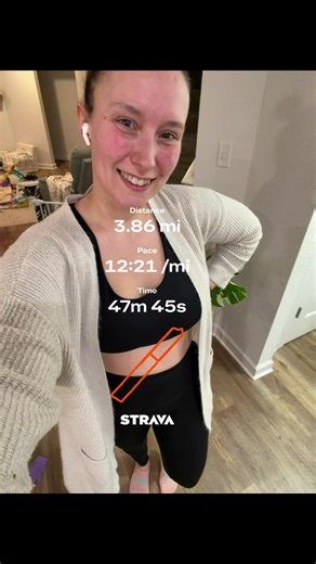 Sprints were on the menu tonight. This was a learning curve for me. 1 - how hard I actually needed to run to accomplish the target pace. 2 - following the watch cues 🙈 it’ll be smoother next time! @Garmin Connects @Saucony @Shamrock Marathon @apple #fyp #garmin #momswhorun #momsoftiktok #halfmarathontraining