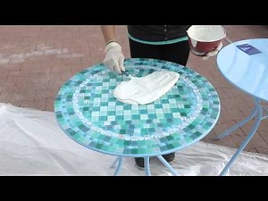 Appliquer les jointures à une surface plane en mosaïque