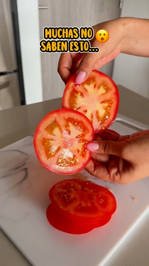 2.1M views · 10K reactions | Esta es la forma correcta de sacar las rodaduras de tomate, quedan perfectas… 殺 #tips #lifehacks #ideas #tipshogar #home #amadecasa | Tips de Lina | Facebook