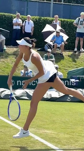 Serve Plus One Backhand -Oceane Dodin #wimbledon #tennis #serve #slowmotion #backhand #grasscourt