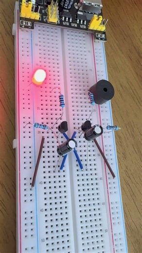 Discrete RC astable multivibrator