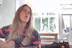 24K views · 294 reactions | Acoustic cover of one of my favourite songs ever! Bruce Springsteen's 'I'm On Fire' featuring my mum 勺 | Cassie Henderson | Facebook