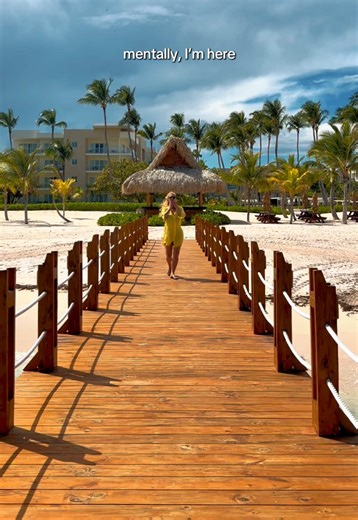 should be on vacation in the dominican republic with my gf 24/7 tbh #dominicanrepublic #puntacana #wlw #agegap #summer