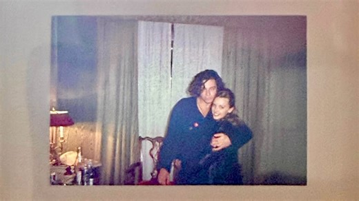 Kylie Minogue’s quiet tribute to a lasting love – OverSixty