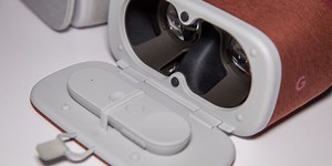 Daydream VR hands-on: Google’s “dumb” VR headset is actually very clever