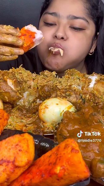 Maddy Eats Indian Food - Delicious Chicken and Rice ASMR