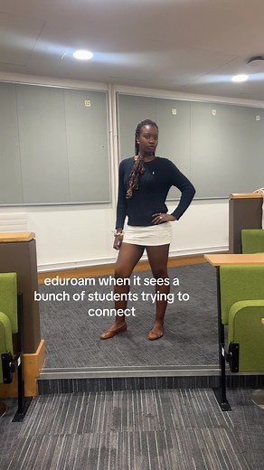 I know you see me struggling back here 😔 #uni #eduroam #london #medschool