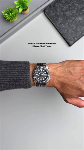 Time Scope by Eldhose George on Instagram: "One Of The Most Wearable Divers Of All Time!✨The Seiko SKX013 has earned its reputation as a true cult classic, celebrated for its perfect proportions, honest tool watch design, and effortless wearability. Often described as the compact sibling of the legendary SKX007, this model delivers the same unmistakable Seiko dive watch character in a more wrist friendly form. With a 37mm stainless steel case, it sits beautifully on smaller wrists while still ca