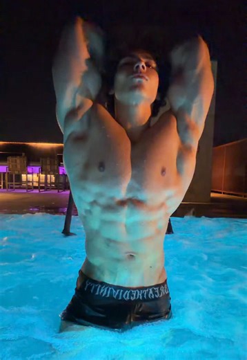 dorian 🇦🇱 (@doriansriracha)’s video of David Laid Edit