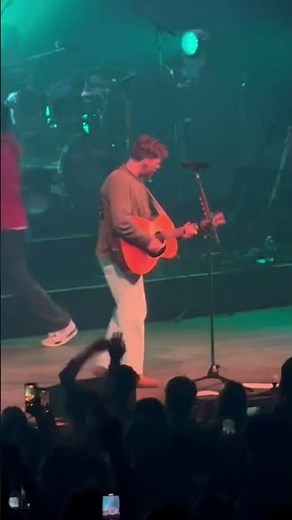 Josiah Queen Performs “The Prodigal” At Masonic Temple In Detroit