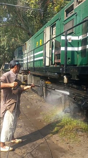 How to wash train engine/ Locomotive with water gun #live washing of Locomotives #washing #shorts