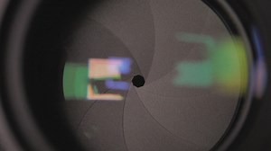 Camera lens in motion - Free Stock Video