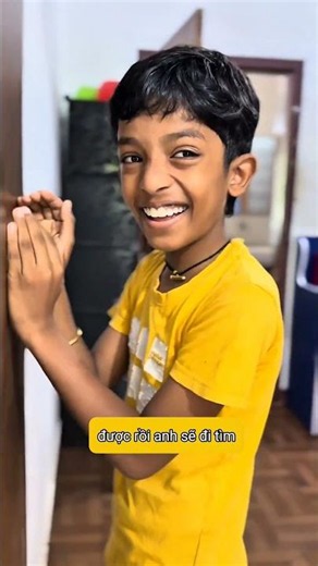 The greedy little boy eats all the jackfruit belonging to his mom and brother 🍧😇