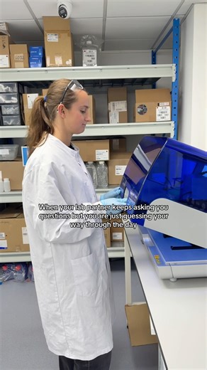 Like girl idk I’m just trying to make it through this lab!! 😭 #lab #students #biology