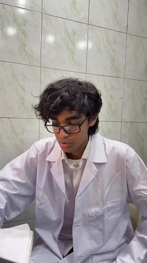 Iss mai betay ka kya kasoor tha? . . . #uniformers #height #doctor #humour | UNIFORMERS