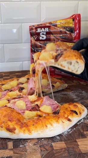 Stuffed Hawaiian Pizza 🍕 #satisfying #recipe #pizza | Kyle Istook