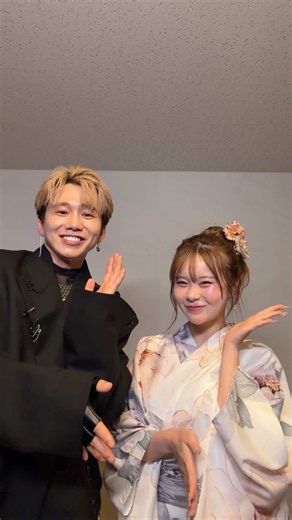 「#アンリミテッド」#桜 さん × SOTA @🌸桜🌸 SNS用振付は #さや香 石井さんと花村想太で共作！ @さや香石井の気になるダンス Choreographer：和田颯 | gash! (Beat Buddy Boi) Part Choreographer：工藤大輝 | 和田颯 | ayaha (avex ROYALBRATS) 作詞：工藤大輝 | 花村想太 作曲：工藤大輝 | 花村想太 | 佐伯youthK 編曲：佐伯youthK #Da_iCE × #のどごし生