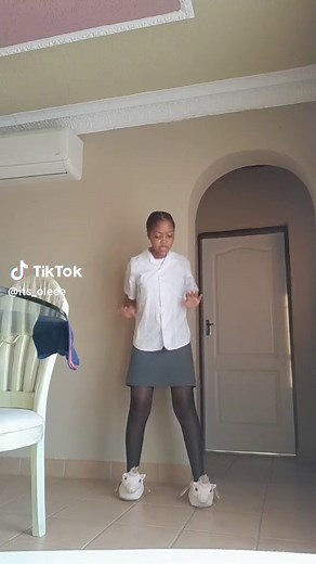 Amacombo Dance Challenge Tutorial: Girls Dancing Amapiano Trend