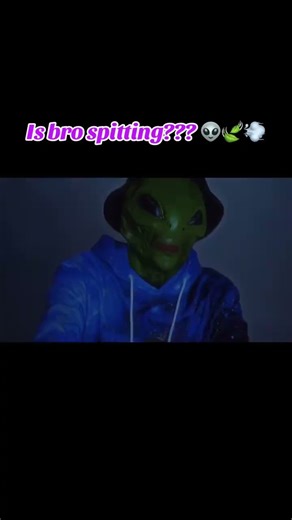 IS THAT AN ALIEN RAPPING?!?! 👽🎤 #rap #newalbum #musicvideo