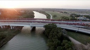Mexican farmers block roads again and warn of bigger disruptions