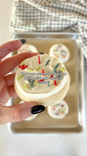 Soft, fluffy, and IDENTICAL to the original! ✨ These cookies are everything you love about the classic but even BETTER homemade! Bake up a batch today! Christmas just isn’t complete without frosted sugar cookies ♥️ Recipe in comments! Cooking with Karli ✨ You can also get the recipe on page 46 in my cookbook, Cookies for Days! ‼️DO NOT use the imperial brand of margarine. It has a higher water percentage than most margarine sticks and the cookie bars will not turn out. I use ‘I Can’t Believe It’