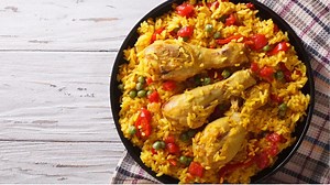 Cómo hacer arroz con pollo rápido y fácil: receta paso a paso