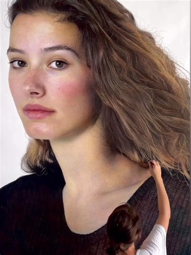 Extraordinary Pencil Murals and Portraits by Clio Newton