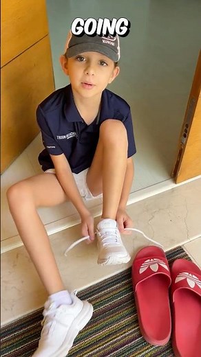 How to Tie Your Shoelaces Easily | Step by Step Bunny Ears Method