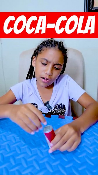 Coca-Cola Deluxe Small Can Navila and Luciana #coca-cola #funny #luciana #navila