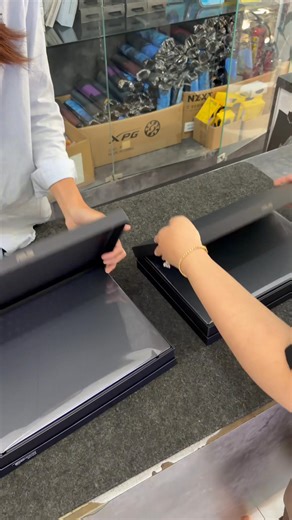 ASUS Zenbook DUO | UX8406CA - CPU :Intel® Core™ Ultra 9 285H 5.4GHz - ( Intel® AI Boost NPU 16 cores, 22 Threads ) - 32GB LPDDR5x | M.2 1TB PCIe 4.0 - Display : 14.0-inch, 3K (2880 x 1800) OLED - GPU : Intel® Arc™ Graphics - Soft Key-travel, 1.4mm , Precision touchpad - Battery : 75WHrs, 4S1P, 4-cell Li-ion - OS : Windows 11 License - Weight : 1.65 Kg | Color : Inkwell Gray - Code : L001-615PUB1-D0 ---------------------------- - Free : Asus Backpack - Free : Asus Sleeve - Free : Asus Asus Pen St