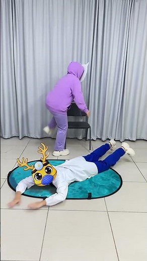 DR HARLOW FART POOL PRANK - ANIMAL HOSPITAL #youandmeshow #animalhospital #roblox #robloxshorts