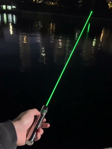 SG-828B 500mw Green Laser Pen.#tech #gadgets #laserpointer #laserpen
