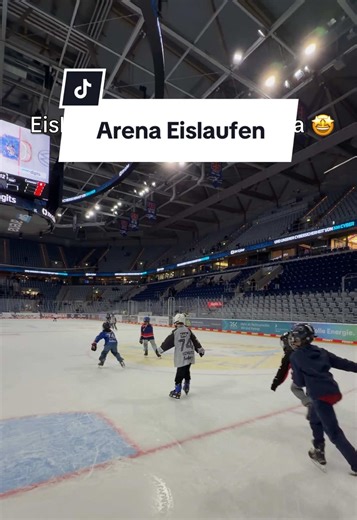 Eislaufen in der SAP Arena mit Freunden