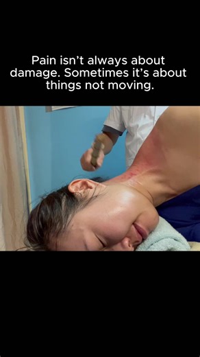 TCM tapping therapy for pain relief: moving stagnation (Qi blood). Have you tried rhythmic tapping before? #tcm #painrelief #tappingtherapy